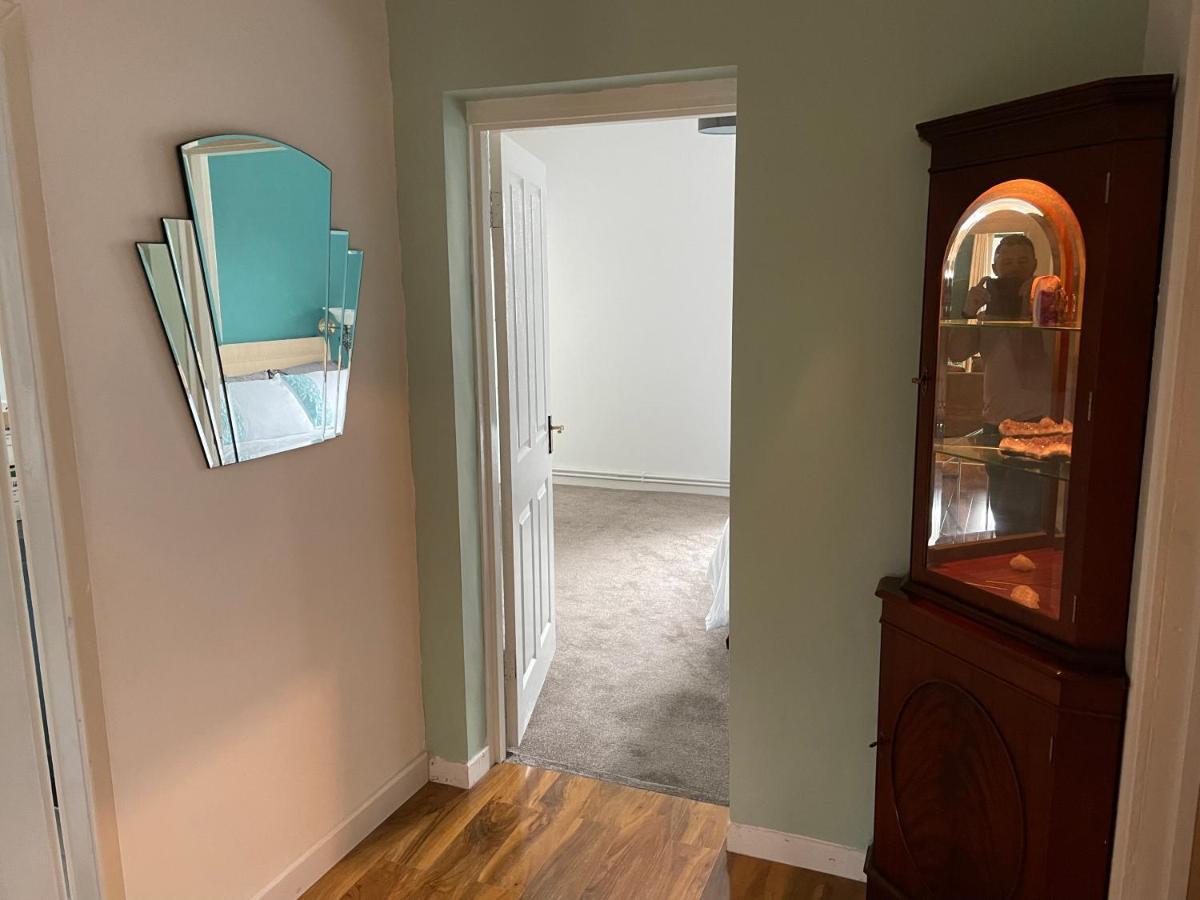 Spacious 3 Bedroom Garden Apartment In Snowdonia National Park Garndolbenmaen Eksteriør bilde