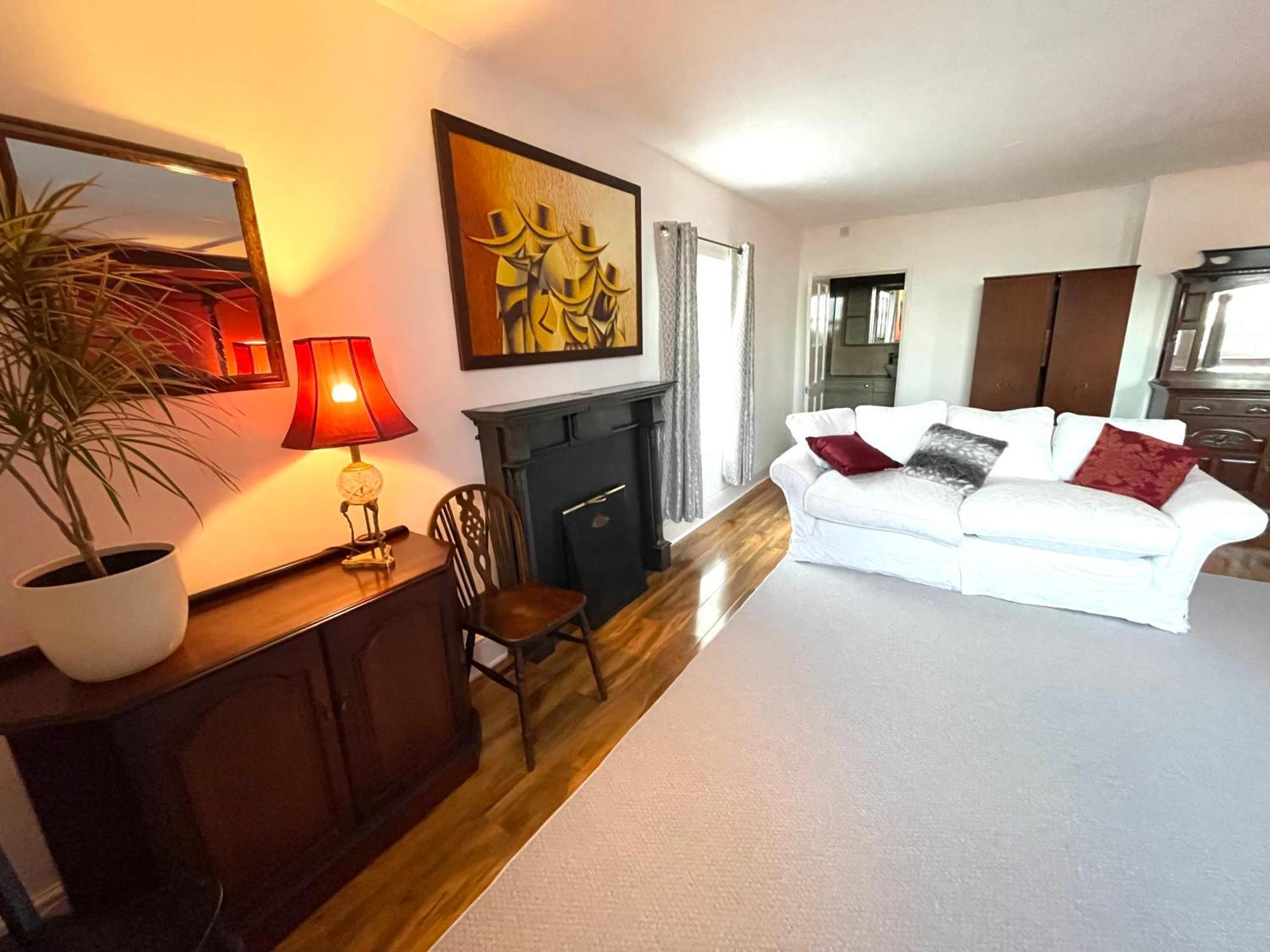 Spacious 3 Bedroom Garden Apartment In Snowdonia National Park Garndolbenmaen Eksteriør bilde