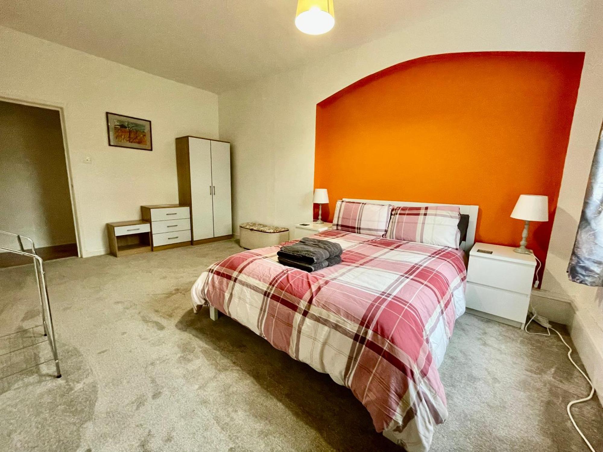 Spacious 3 Bedroom Garden Apartment In Snowdonia National Park Garndolbenmaen Eksteriør bilde